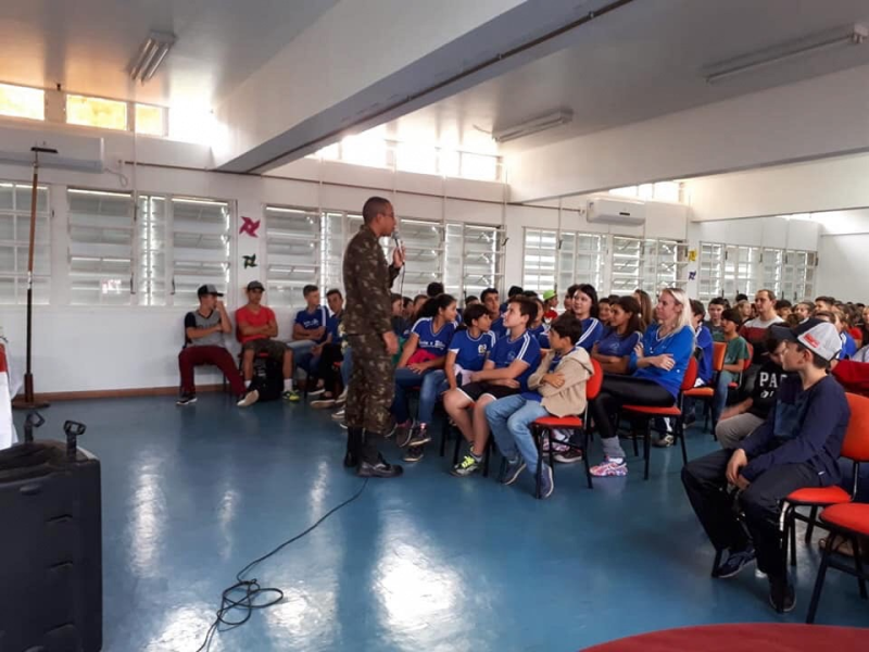 Município de Porto Xavier recebe Ação Cívico Social do 4º RCB